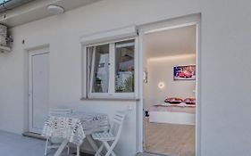 Apartment Light In Pula